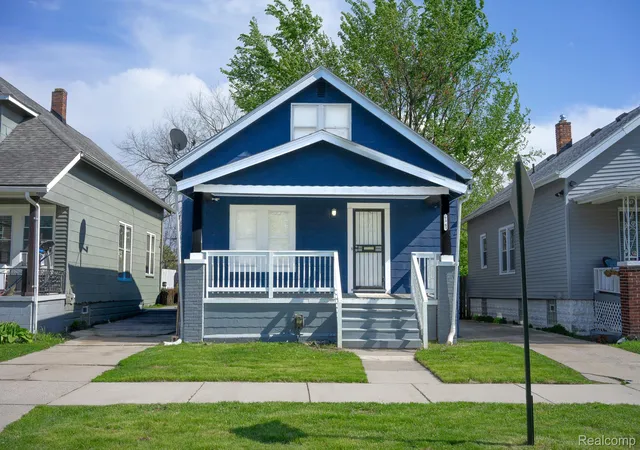 Photo 1 of Sale Pending at 6361 Floyd St, Detroit, MI 48210 | MLS# 20261041197 | Listing updated on 2026-08-18