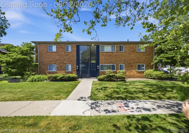 Photo 3 of Condo for sale at 4715 Coolidge Hwy #1, Royal Oak, MI 48073 | MLS# 20261041215 | Listing updated on 2026-06-14