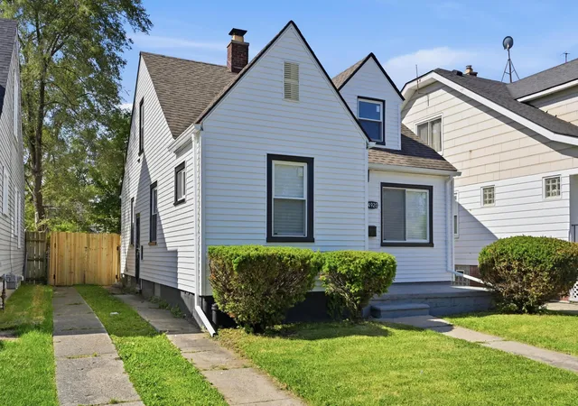 Photo 3 of Single family home for sale at 14920 Longview St, Detroit, MI 48213 | MLS# 81026026892 | Listing updated on 2026-06-06