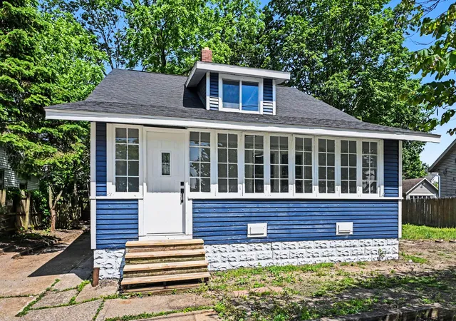 1st image of 7 S 12th St, Niles, MI 49120 | MLS# 69026026895