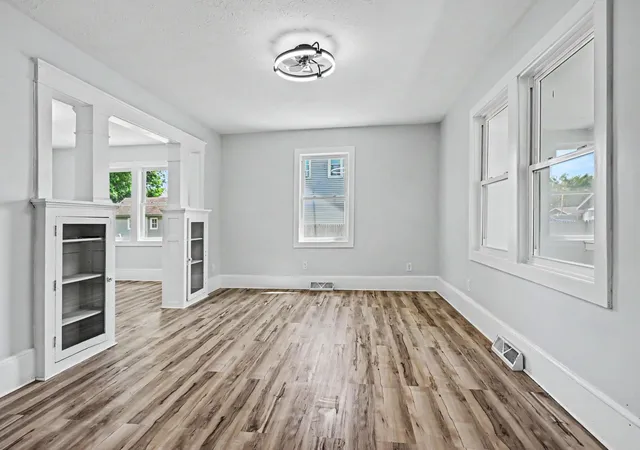 Photo 3 of Single family home for sale at 7 S 12th Street, Niles, MI 49120 | MLS# 69026026895 | Listing updated on 2026-08-23