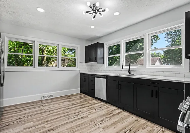 Photo 3 of Single family home for sale at 7 S 12th Street, Niles, MI 49120 | MLS# 69026026895 | Listing updated on 2026-08-23