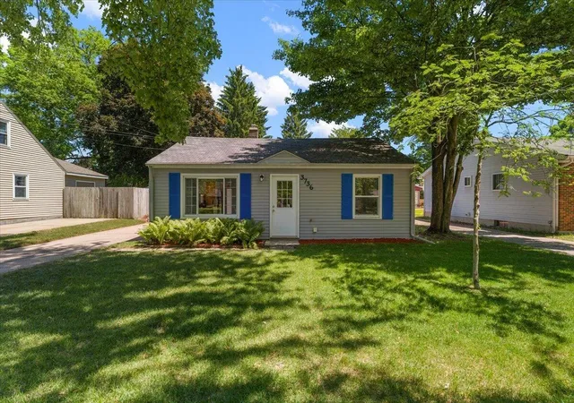 Photo 1 of Sale Pending at 3736 Groveland Ave Sw, Wyoming, MI 49519 | MLS# 65026026917 | Listing updated on 2026-06-09