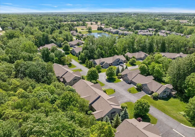 Listing Photo 5 - Condo for sale in building located at 4961 Barnsley Dr, Hudsonville, MI 49426