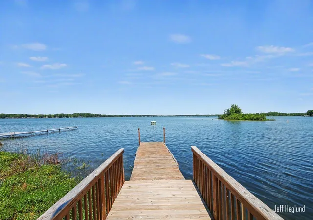 Photo 4 of Single family home for sale at 4211 Lynden Rd, Shelbyville, MI 49344 | MLS# 65026026935 | Listing updated on 2026-09-15