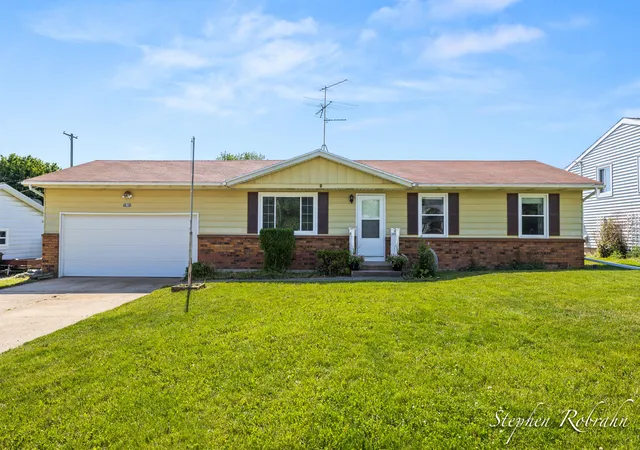 Photo 1 of Sale Pending at 1901 Rowland Ave Se, Grand Rapids, MI 49546 | MLS# 65026026931 | Listing updated on 2026-06-09