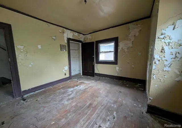 Photo 4 of Single family home for sale at 108 Massachusetts St, Highland Park, MI 48203 | MLS# 20261041249 | Listing updated on 2026-06-05