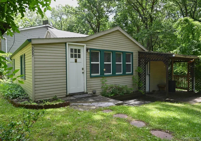5th image of 3057 Hillside Dr, Milford, MI 48380 | MLS# 20261041262