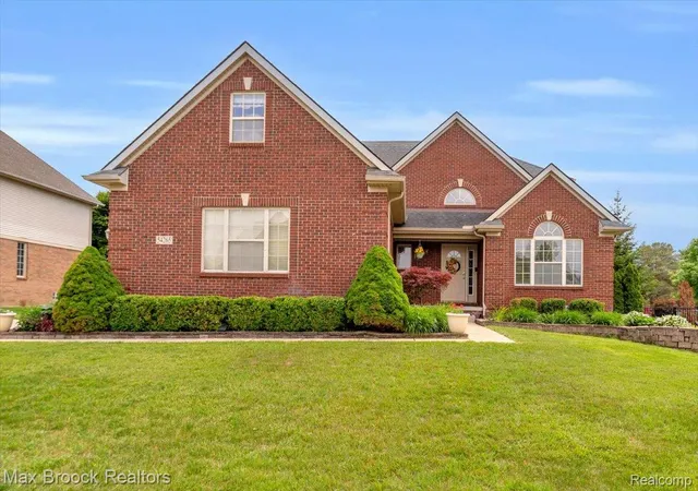 Photo 3 of Single family home for sale at 54265 Birchwood Dr, South Lyon, MI 48178 | MLS# 20261041264 | Listing updated on 2026-06-19