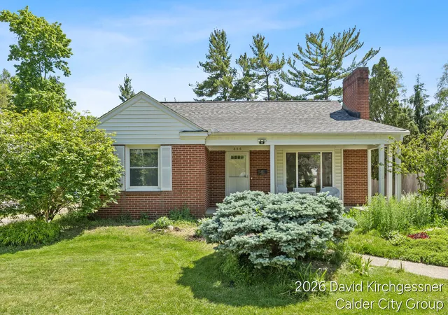 Photo 1 of Sale Pending at 866 Dorroll St Ne, Grand Rapids, MI 49505 | MLS# 65026026964 | Listing updated on 2026-06-15