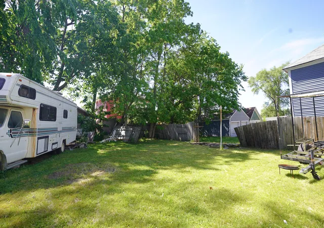 4th image of 827 Geneva Ave SE, Grand Rapids, MI 49507 | MLS# 65026026965