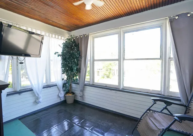 5th image of 827 Geneva Ave SE, Grand Rapids, MI 49507 | MLS# 65026026965