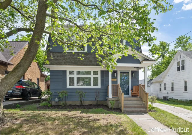2nd image of 1430 Johnston St Se, Grand Rapids, MI 49507 | MLS# 65026026968