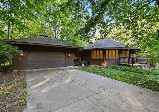 1st image of 7306 N 37th St, Richland, MI 49083 | MLS# 66026026967