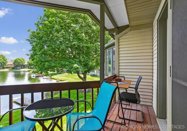 Listing Photo 4 - Condo for sale in building located at 1644 Lakeview Dr, Zeeland, MI 49464