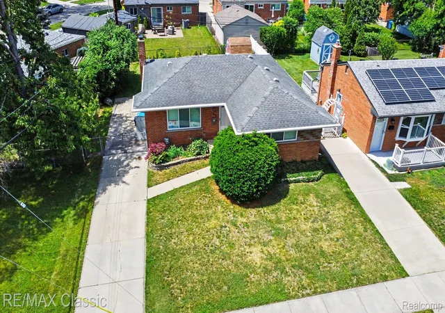 Photo 1 of Sale Pending at 1842 Chaucer Ave, Madison Heights, MI 48071 | MLS# 20261041312 | Listing updated on 2026-09-03