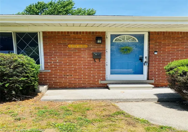 Photo 4 of Single family home for sale at 1545 Cynthia Ave, Madison Heights, MI 48071 | MLS# 20261041323 | Listing updated on 2026-06-14