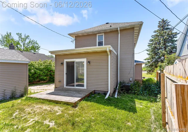 42nd image of 218 W Greenlawn Ave, Lansing, MI 48910 | MLS# 20261041331