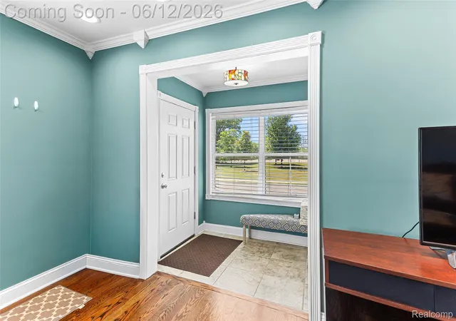 5th image of 218 W Greenlawn Ave, Lansing, MI 48910 | MLS# 20261041331