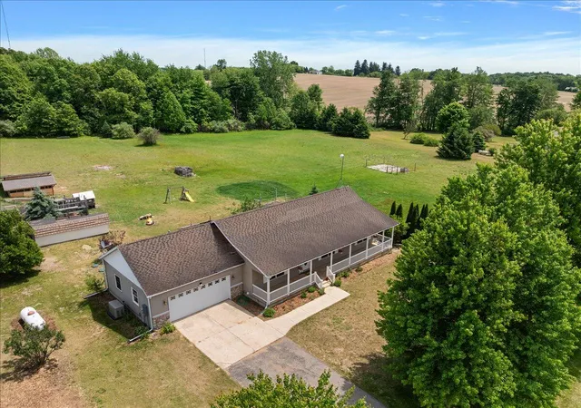Photo 2 of Single family home for sale at 2171 Walking Horse Ln, Allegan, MI 49010 | MLS# 65026027038 | Listing updated on 2026-07-20