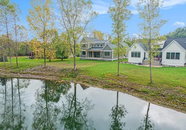 28th image of 5182 Grande View Ln, Jackson, MI 49201 | MLS# 81026027042