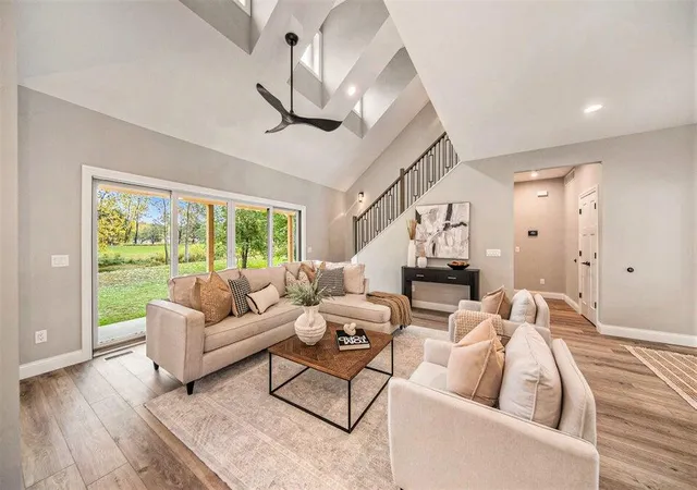 Photo 4 of Single family home for sale at 5182 Grande View Ln, Jackson, MI 49201 | MLS# 81026027042 | Listing updated on 2026-08-05