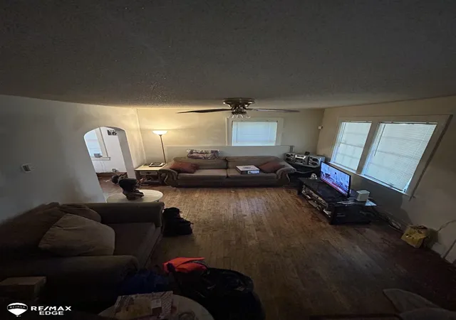 Photo 2 of Single family home for sale at 2233 Joliet St, Flint, MI 48504 | MLS# 5050210139 | Listing updated on 2026-06-05
