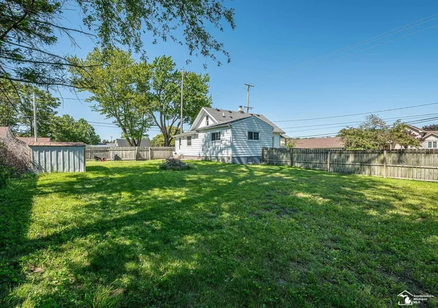 Homes for sale in Bedford Township Monroe, MI | 8237 Lewis Ave, Bedford Township Monroe, MI 48182 | MLS# 57050210143