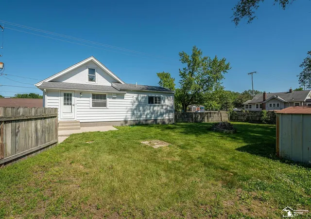 Homes for sale in Bedford Township Monroe, MI | 8237 Lewis Ave, Bedford Township Monroe, MI 48182 | MLS# 57050210143