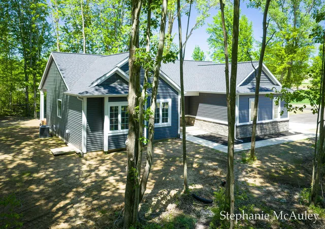 2nd image of 5739 130th Ave, Fennville, MI 49408 | MLS# 71026027053