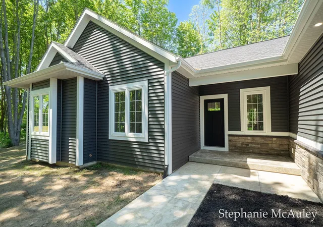 4th image of 5739 130Th Ave, Fennville, MI 49408 | MLS# 71026027053