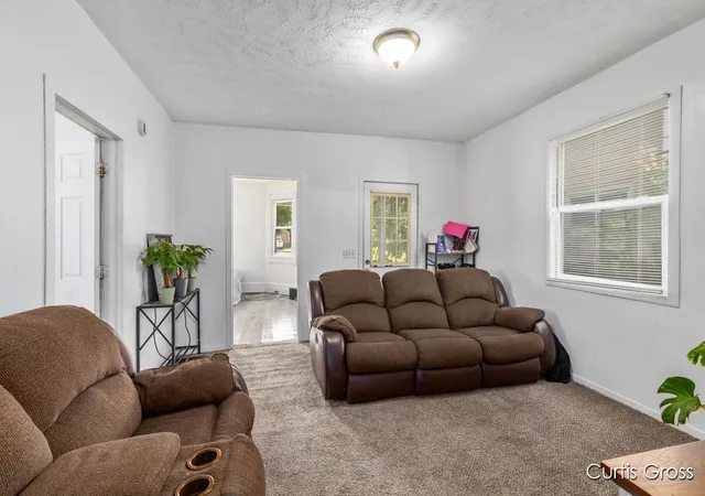 Listing Photo 3 - Condo for sale in building located at 616 Pine Ave NW, Grand Rapids, MI 49504