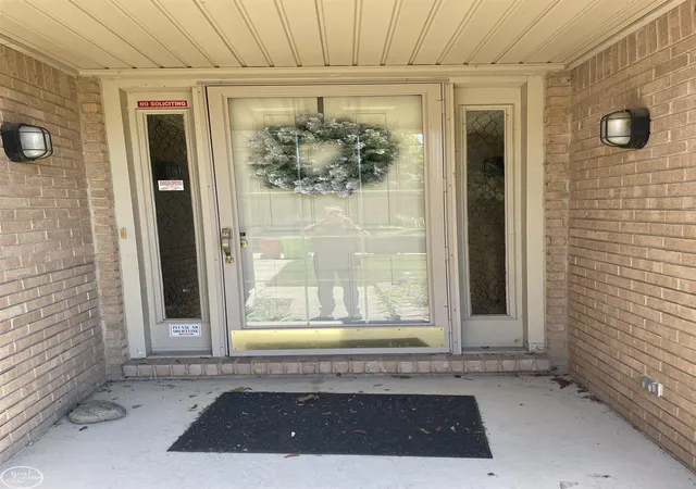 Photo 4 of Single family home for sale at 23945 Settlers Dr, Macomb, MI 48042 | MLS# 58050210147 | Listing updated on 2026-08-19