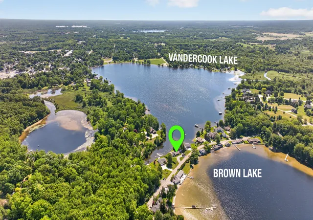 5th image of 5775 Browns Lake Rd, Jackson, MI 49203 | MLS# 55026027073