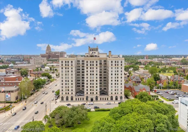 2nd image of 15 E Kirby St #815, Detroit, MI 48202 | MLS# 20261041382