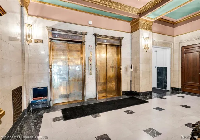5th image of 15 E Kirby St #815, Detroit, MI 48202 | MLS# 20261041382