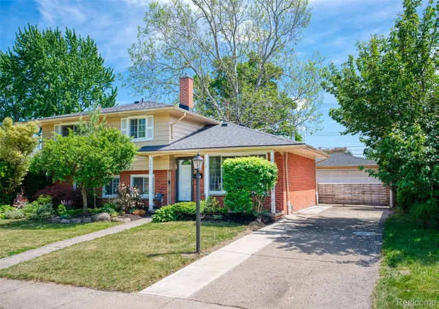 Photo 1 of Single family home for sale at 38451 Richland St, Livonia, MI 48150 | MLS# 20261041383 | Listing updated on 2026-06-06