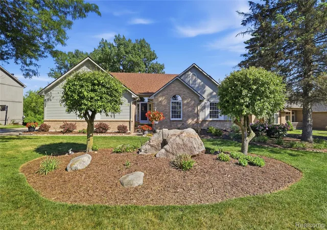 Photo 1 of Sale Pending at 6153 Pine Crk Ct, Grand Blanc, MI 48439 | MLS# 20261041387 | Listing updated on 2026-06-10