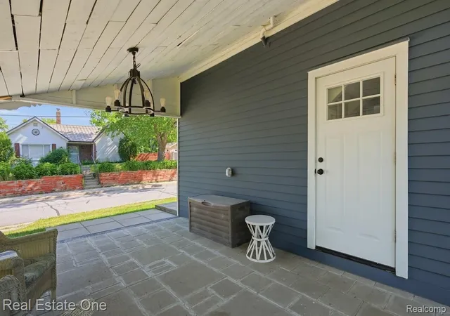 Photo 4 of Single family home for sale at 519 Franklin St, Brighton, MI 48116 | MLS# 20261041404 | Listing updated on 2026-06-12