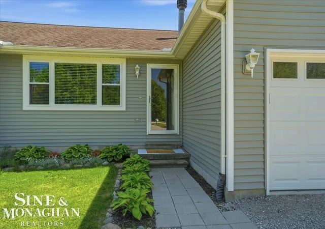 1st image of 9201 Lambs Rd, Wales, MI 48027 | MLS# 58050210174