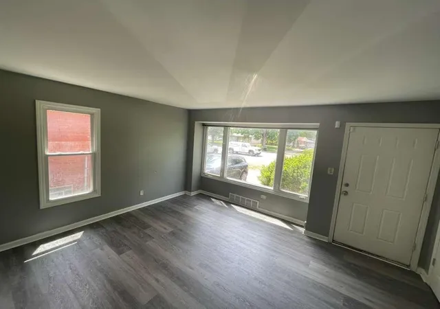 Photo 3 of Single family home for sale at 20090 Lahser Rd, Detroit, MI 48219 | MLS# 81026027100 | Listing updated on 2026-06-09