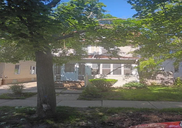 1st image of 320 Huron St, Lansing, MI 48915 | MLS# 58050210180