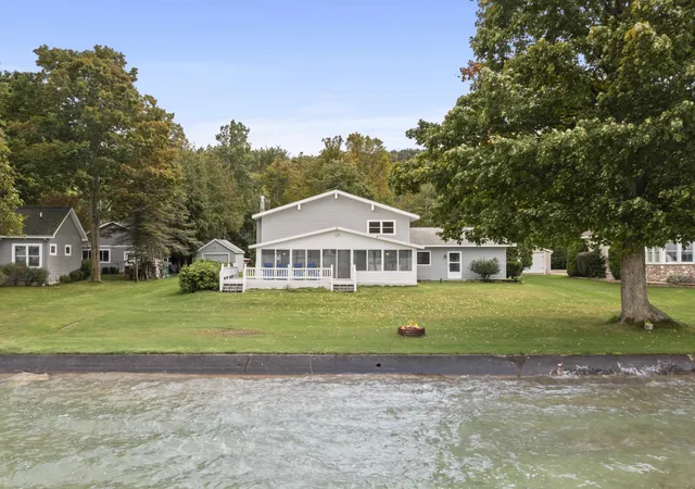 1st image of 6910 Carter Rd, Beulah, MI 49617 | MLS# 78080069225