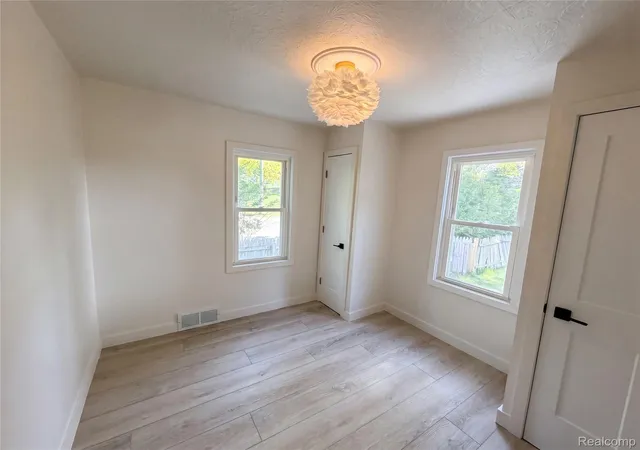 Photo 3 of Single family home for sale at 492 Algene St, Lake Orion, MI 48362 | MLS# 20261041460 | Listing updated on 2026-10-22