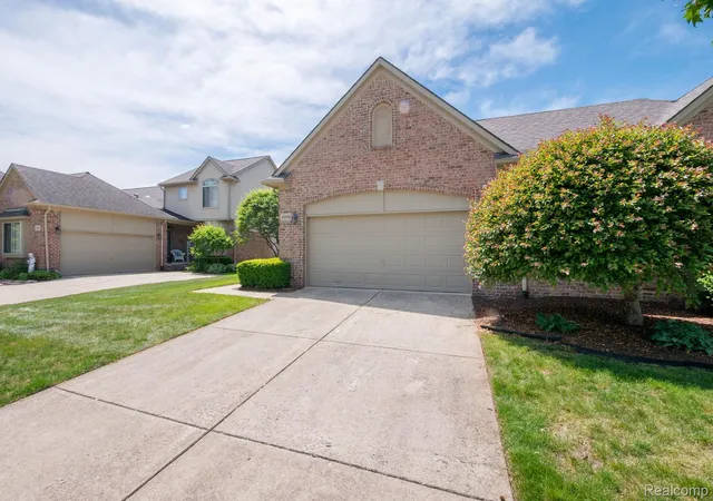 Photo 3 of Condo for sale at 40658 Saint Louis Dr, Clinton Township, MI 48038 | MLS# 20261041464 | Listing updated on 2026-06-05
