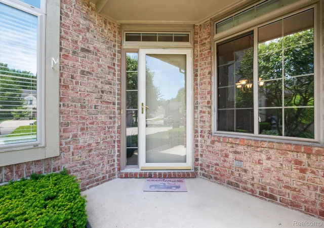 Photo 4 of Condo for sale at 40658 Saint Louis Dr, Clinton Township, MI 48038 | MLS# 20261041464 | Listing updated on 2026-06-05