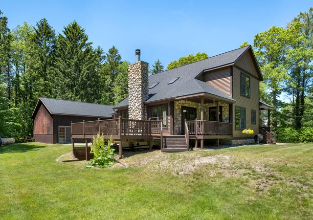 5th image of 13324 Hickory Rd, Fruitport, MI 49415 | MLS# 65026027148
