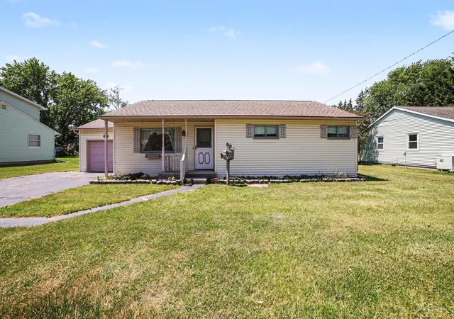 Photo 1 of Sale Pending at 4925 Lorraine Ave, Saginaw, MI 48604 | MLS# 61050210197 | Listing updated on 2026-06-06