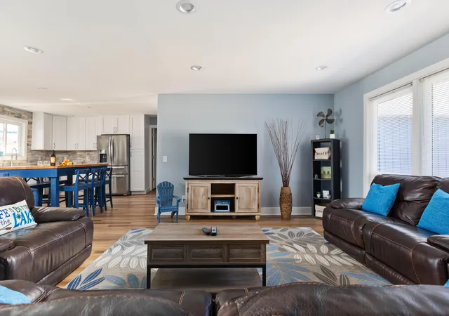 4th image of 21557 Lake St, Cassopolis, MI 49031 | MLS# 69026027159
