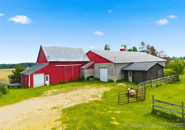 4th image of 2695 62Nd St, Fennville, MI 49408 | MLS# 71026027166